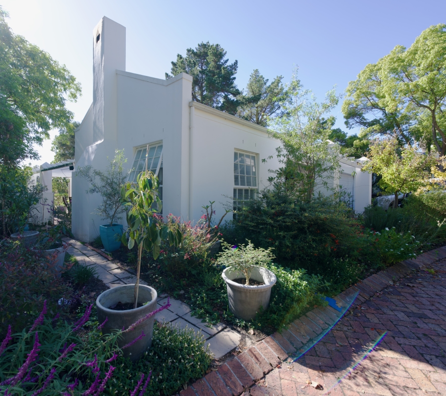 2 Bedroom Property for Sale in Zevenwacht Farm Village Western Cape